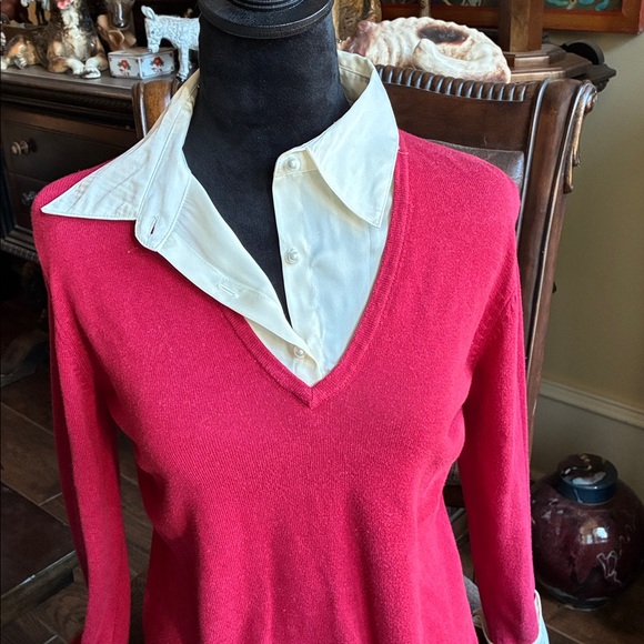 Jaclyn Smith Burgundy Red Sweater with Cream Collar and Pearl Buttons Sz S GUC - Picture 2 of 6